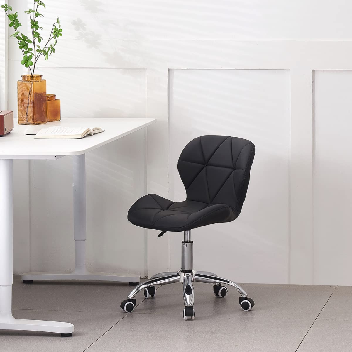 Jamiah Modern Desk Chairs Comfortable Study Chair Swivel Home Chair Height Adjustable PU Leather Desk Chair with Lift Chrome Legs for Home Bedrooms (White)