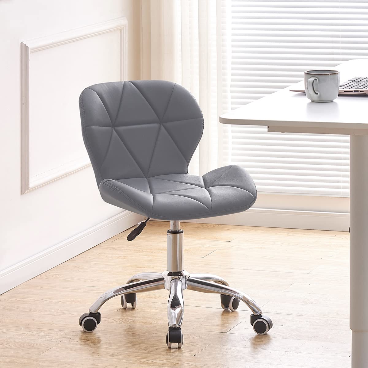 Jamiah Modern Desk Chairs Comfortable Study Chair Swivel Home Chair Height Adjustable PU Leather Desk Chair with Lift Chrome Legs for Home Bedrooms (White)