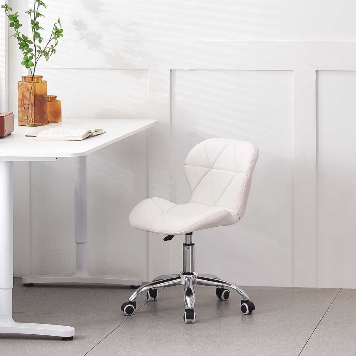 Jamiah Modern Desk Chairs Comfortable Study Chair Swivel Home Chair Height Adjustable PU Leather Desk Chair with Lift Chrome Legs for Home Bedrooms (White)