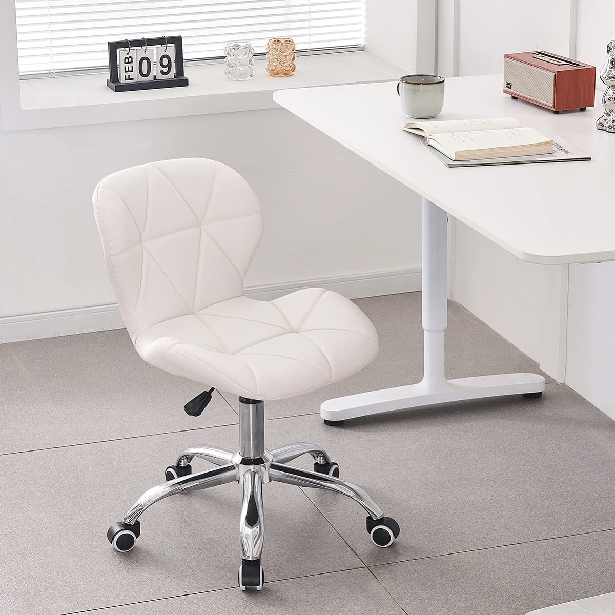 Jamiah Modern Desk Chairs Comfortable Study Chair Swivel Home Chair Height Adjustable PU Leather Desk Chair with Lift Chrome Legs for Home Bedrooms (White)